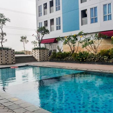 Comfortable Studio Apartment Grand Dhika City By Travelio Bekasi Exteriör bild